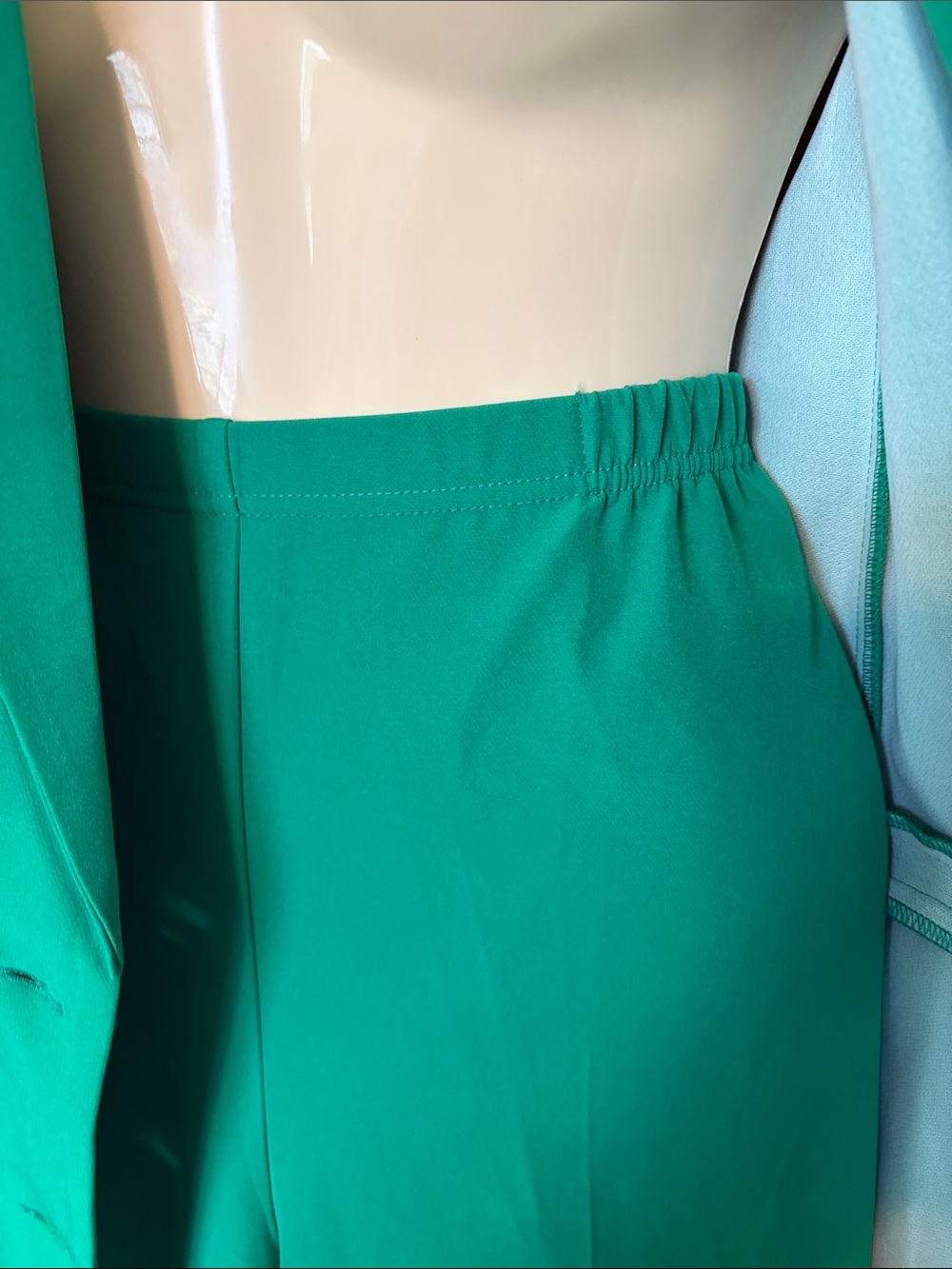 Women's Double-Breasted Emerald Green Blazer and Trousers Set - Picture 7 of 12